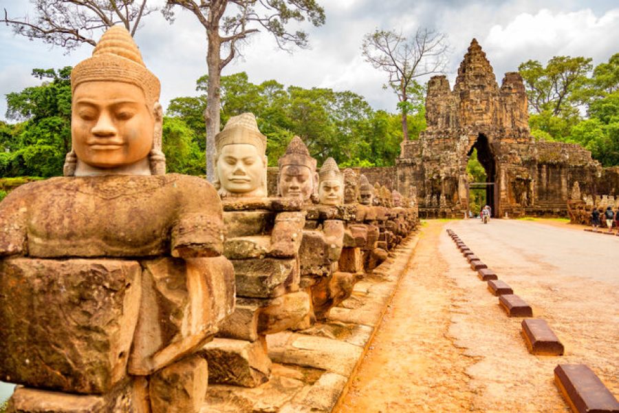 Siem Reap – Phnom Penh Tour By Land
