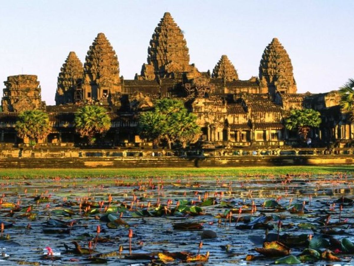 Phnom Penh & Siem Reap Tour: Discover Cambodia’s Treasures