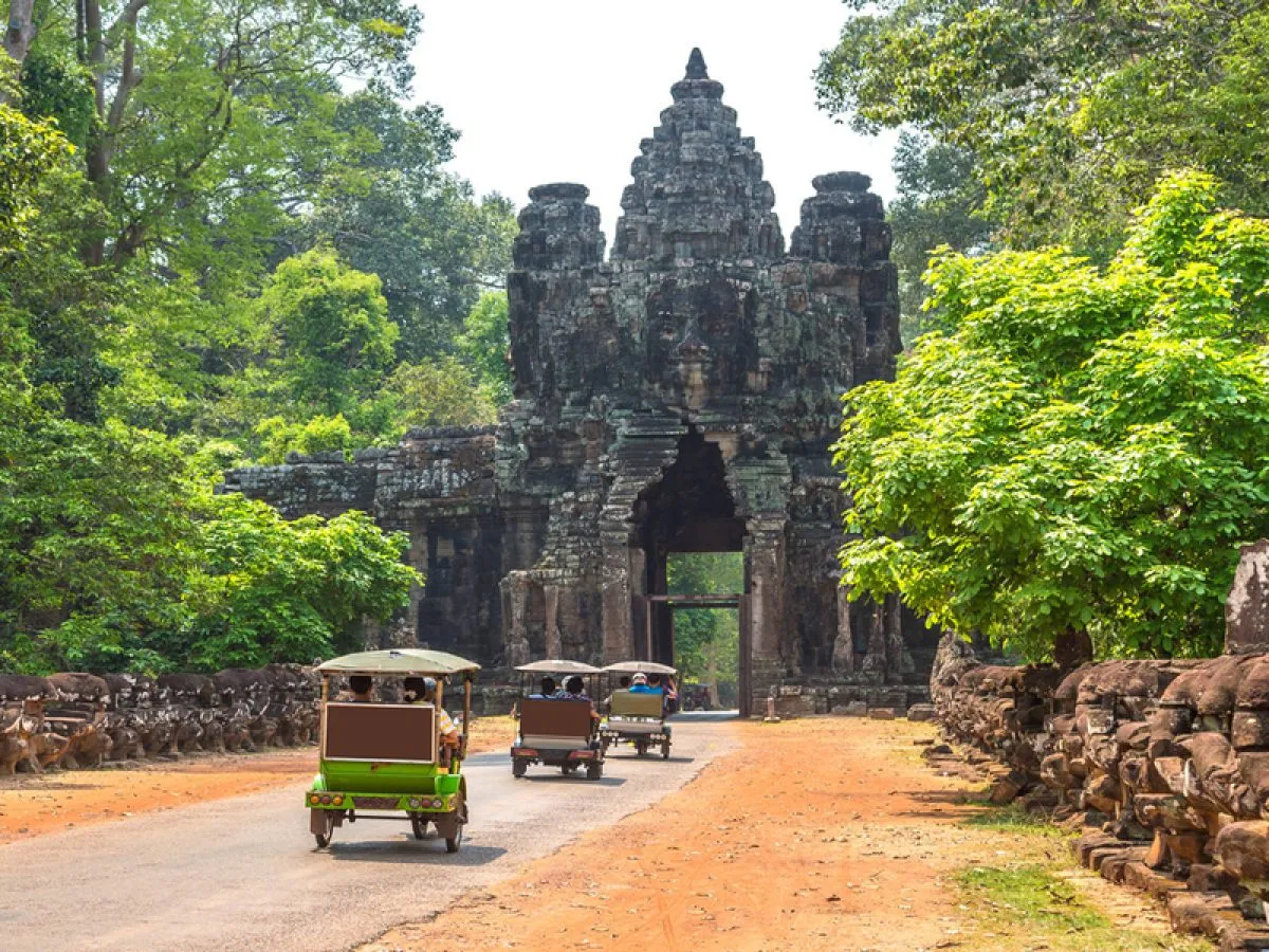 Enchanting Angkor and Tonle Sap Expedition