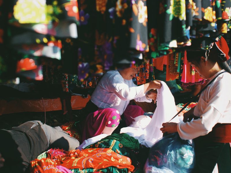 Discover local markets