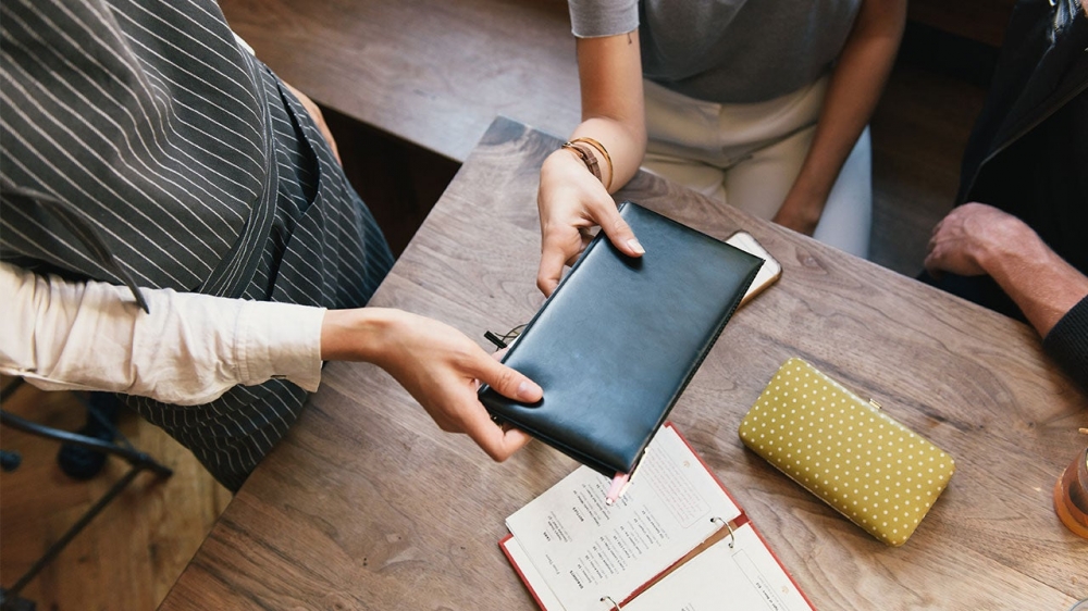 Tipping In Vietnam: Important Guidelines And Practices