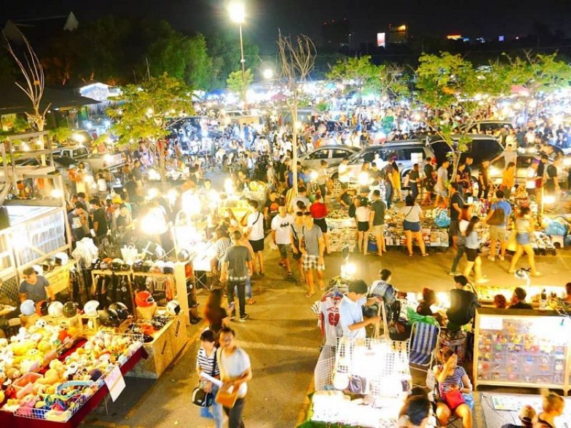 night markets danang
