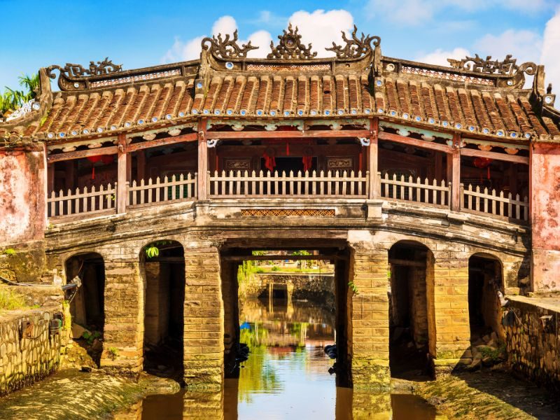Top 6 Best Vietnam Honeymoon Itinerary For Couple 2025