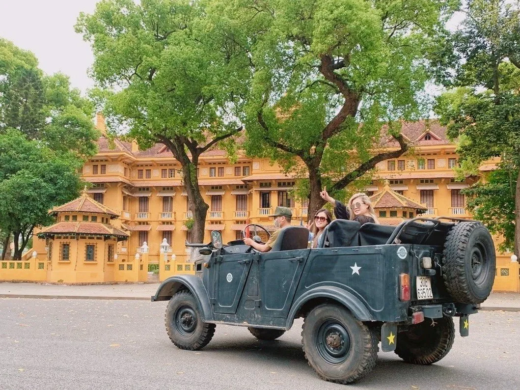 Hanoi City By Jeep