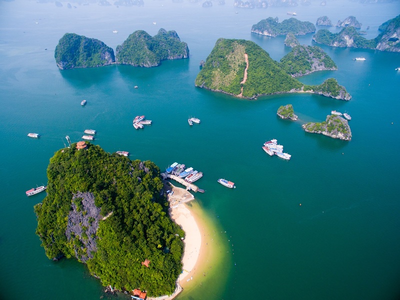 Top 4 Best Ways To Travel From Ninh Binh To Halong Bay