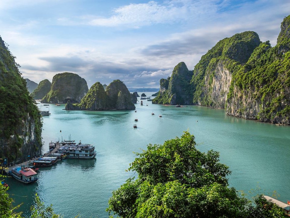 <span>Day 9</span> Hanoi - Halong