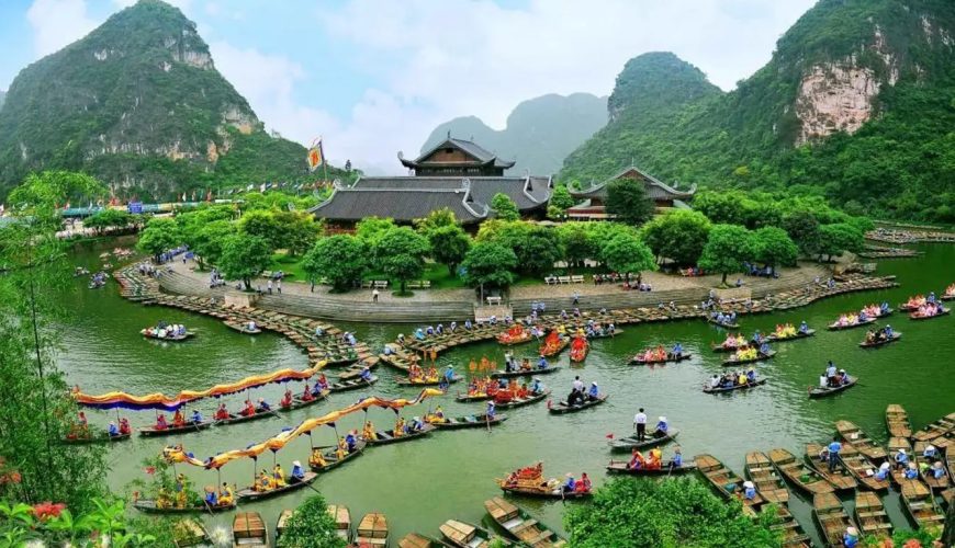 Top 8 Best Destinations On The Ninh Binh Tour 2 Days 1 Night