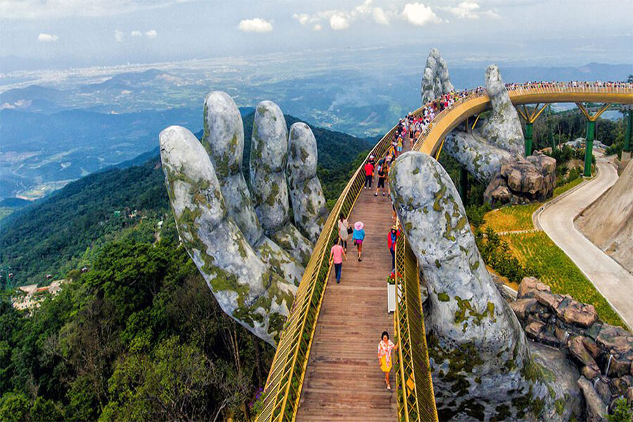 Top 8 Best Experiences On The Golden Bridge Tour From Hoi An