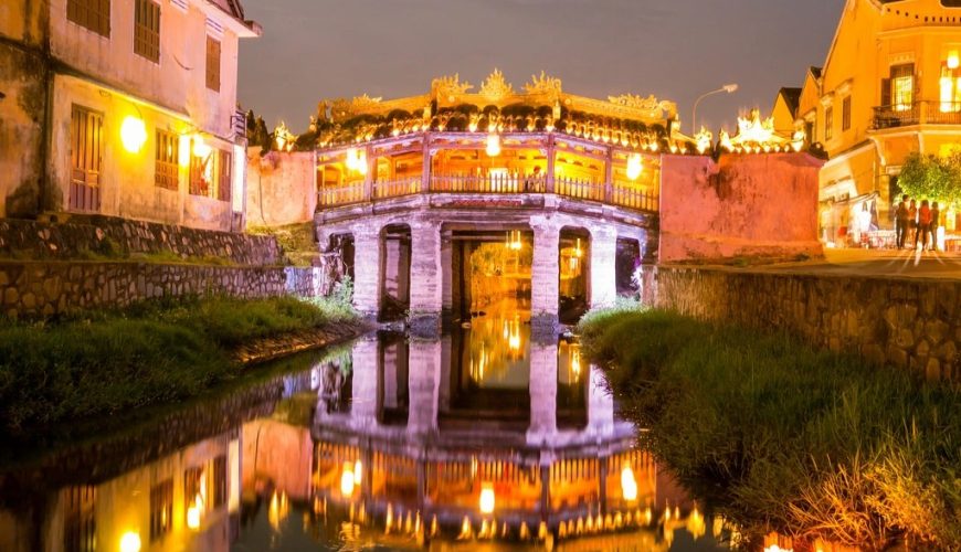 Top 9 Best Attractive Experiences In Hoi An Evening Tour 2025