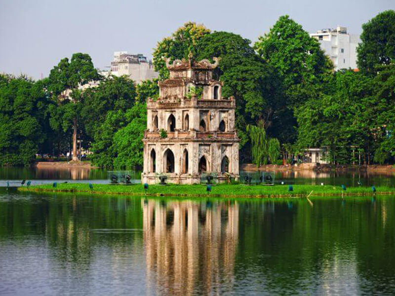 <span>Day 1</span> Arrive Hanoi (D) - Begin your Vietnam Private Tour