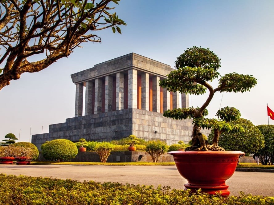 <span>Day 2</span> Hanoi City Tour (B/L)