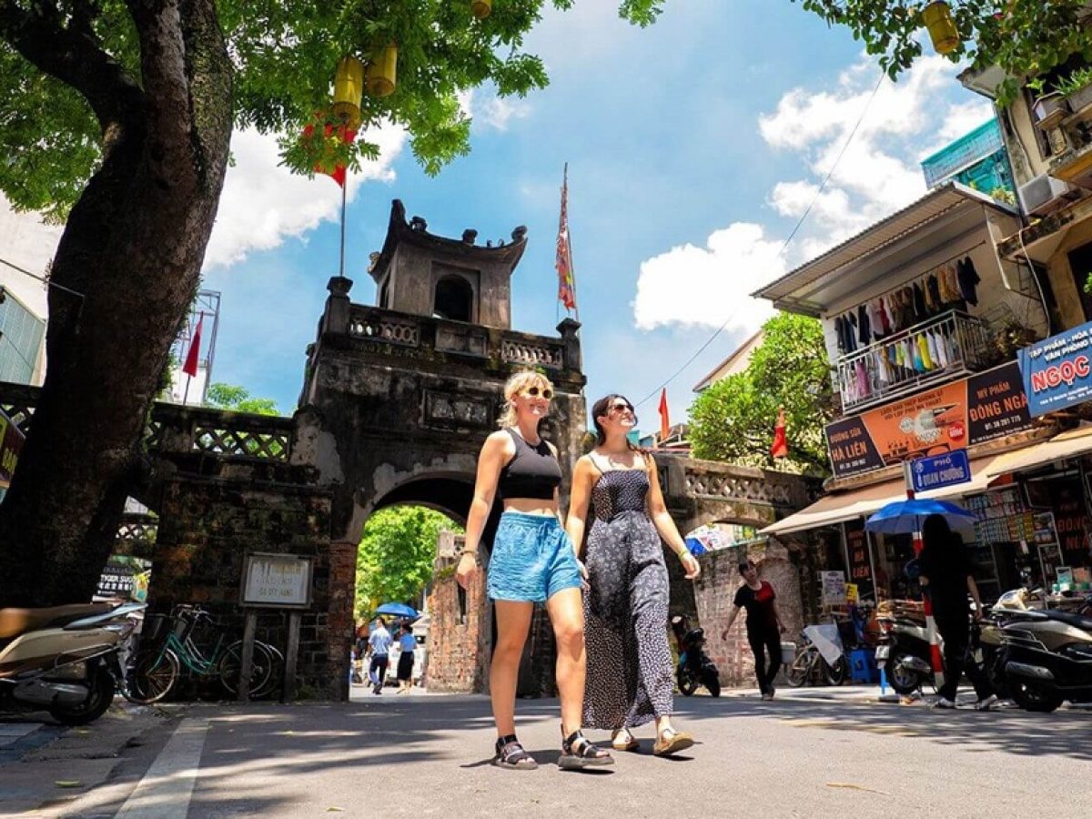 TOP 5 Best Vietnam Escorted Tours Vietnam in 2025