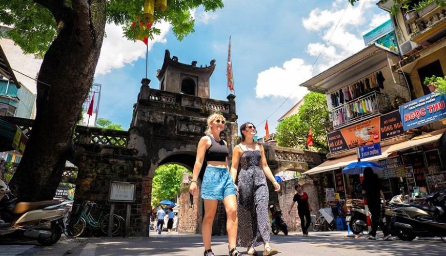 TOP 5 Best Vietnam Escorted Tours Vietnam in 2025