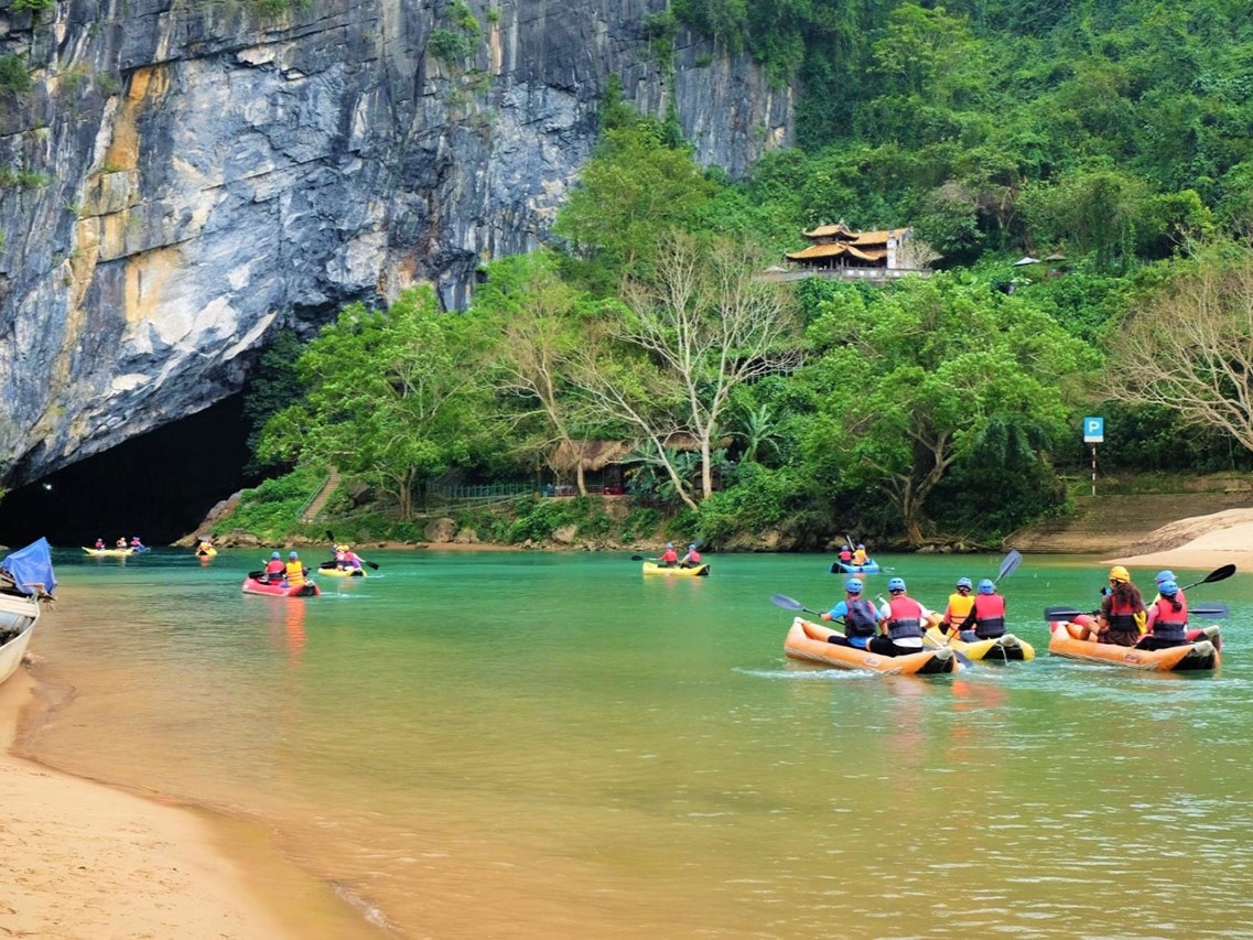 DAY 6 - Friday: SJourney Train – Quang Binh (B/L/D)