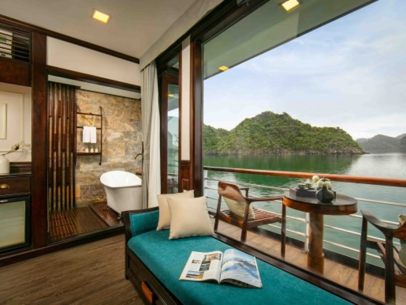 orchid cruise Halong bay