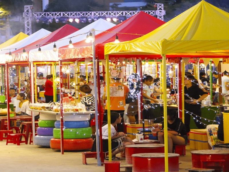 saigon night market