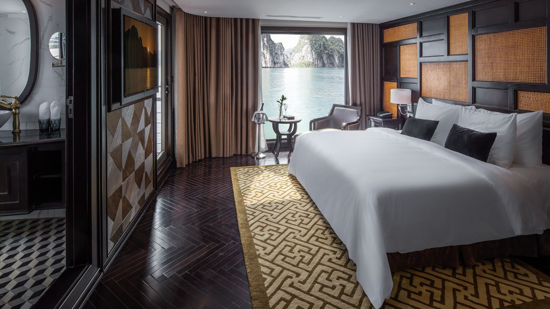 Ambassador Captain Suite