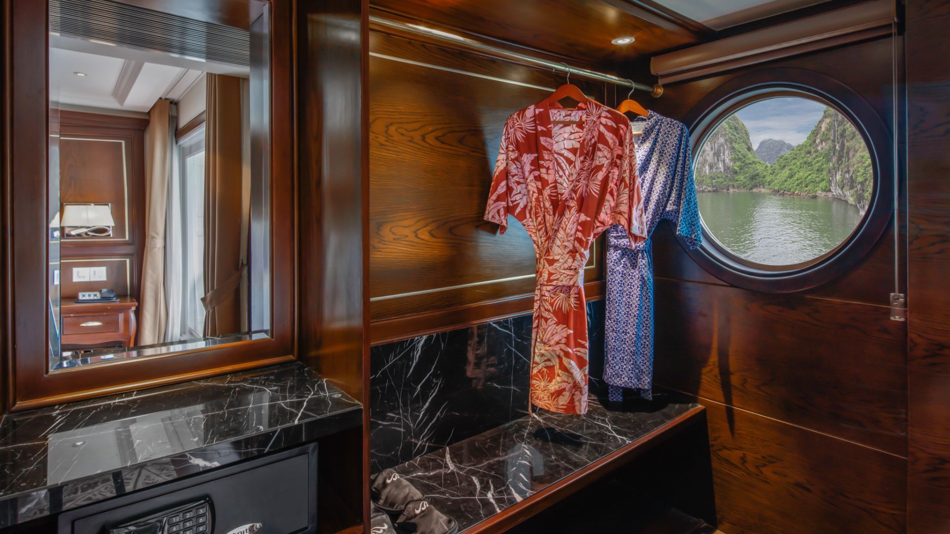 Captain's View Terrace Suite