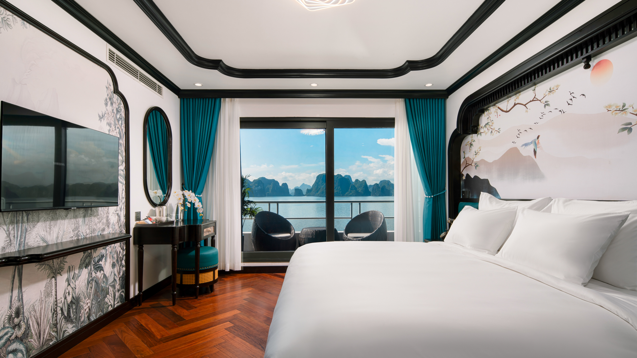 Premier Suite – First Deck