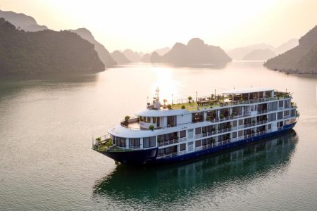 Best Mon Cheri Cruise in Halong Bay