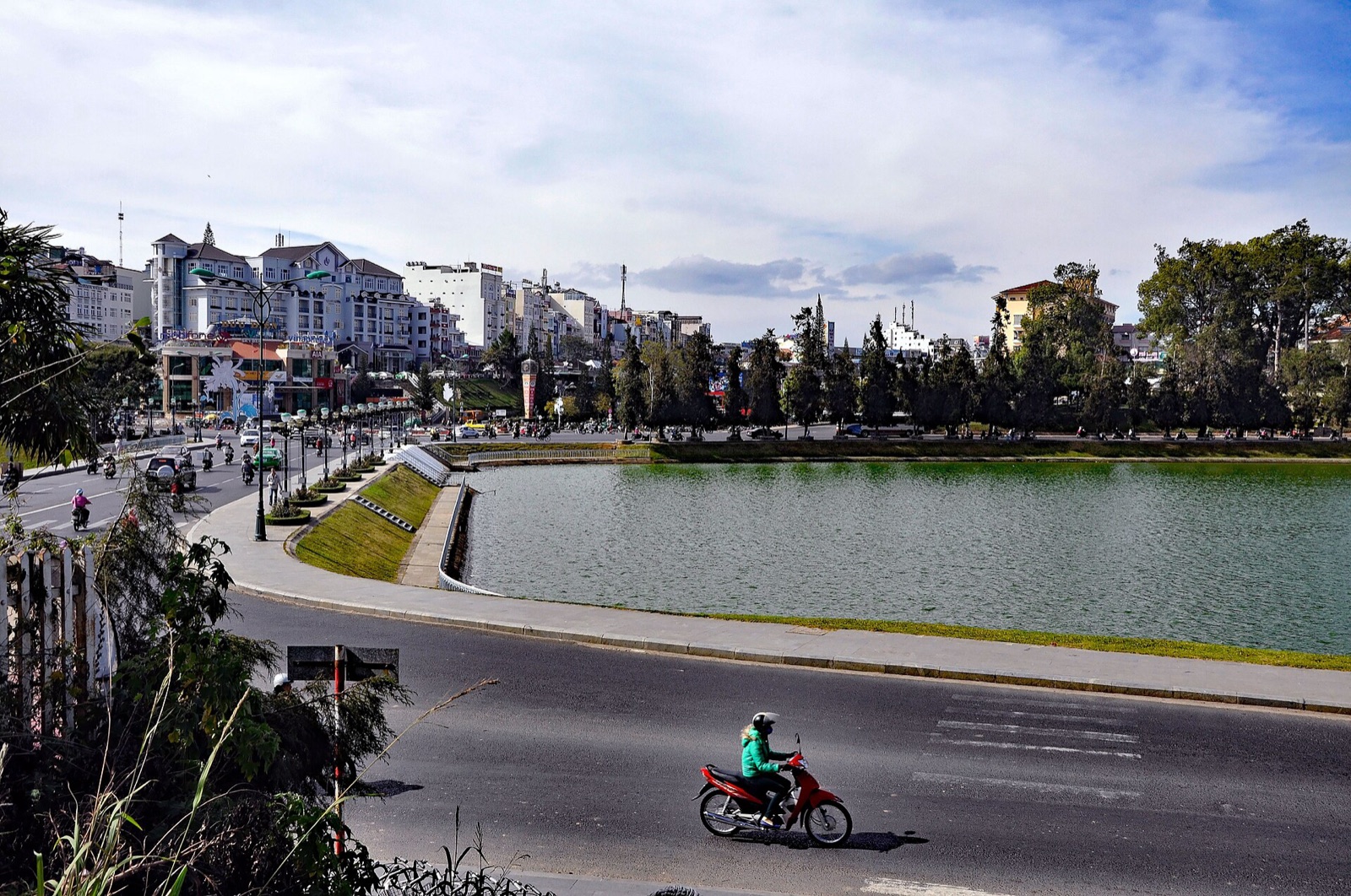 Xuan Huong Lake in Da Lat, Vietnam