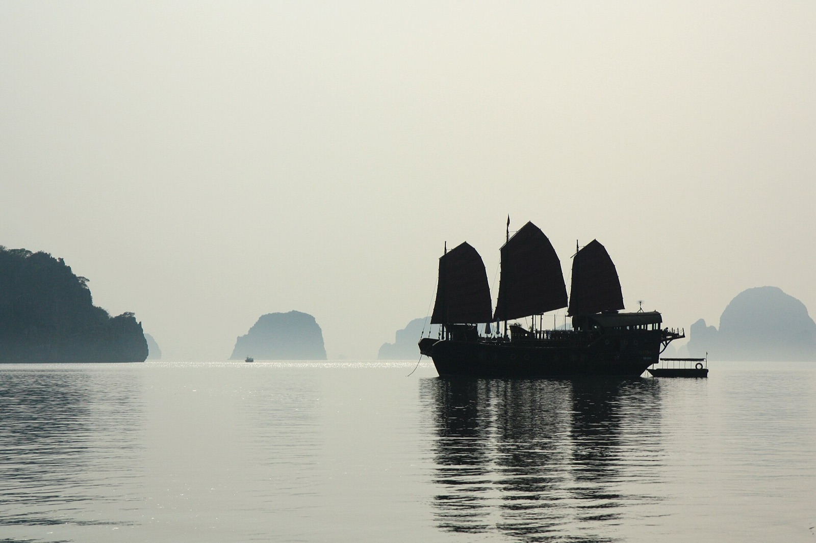 Croisière dans les baies d'Halong et de Lan Ha en 2 jours