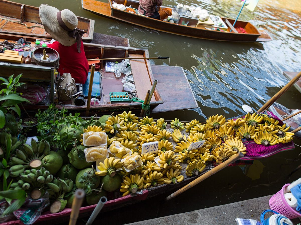 Damnoen Saduak Floating Market