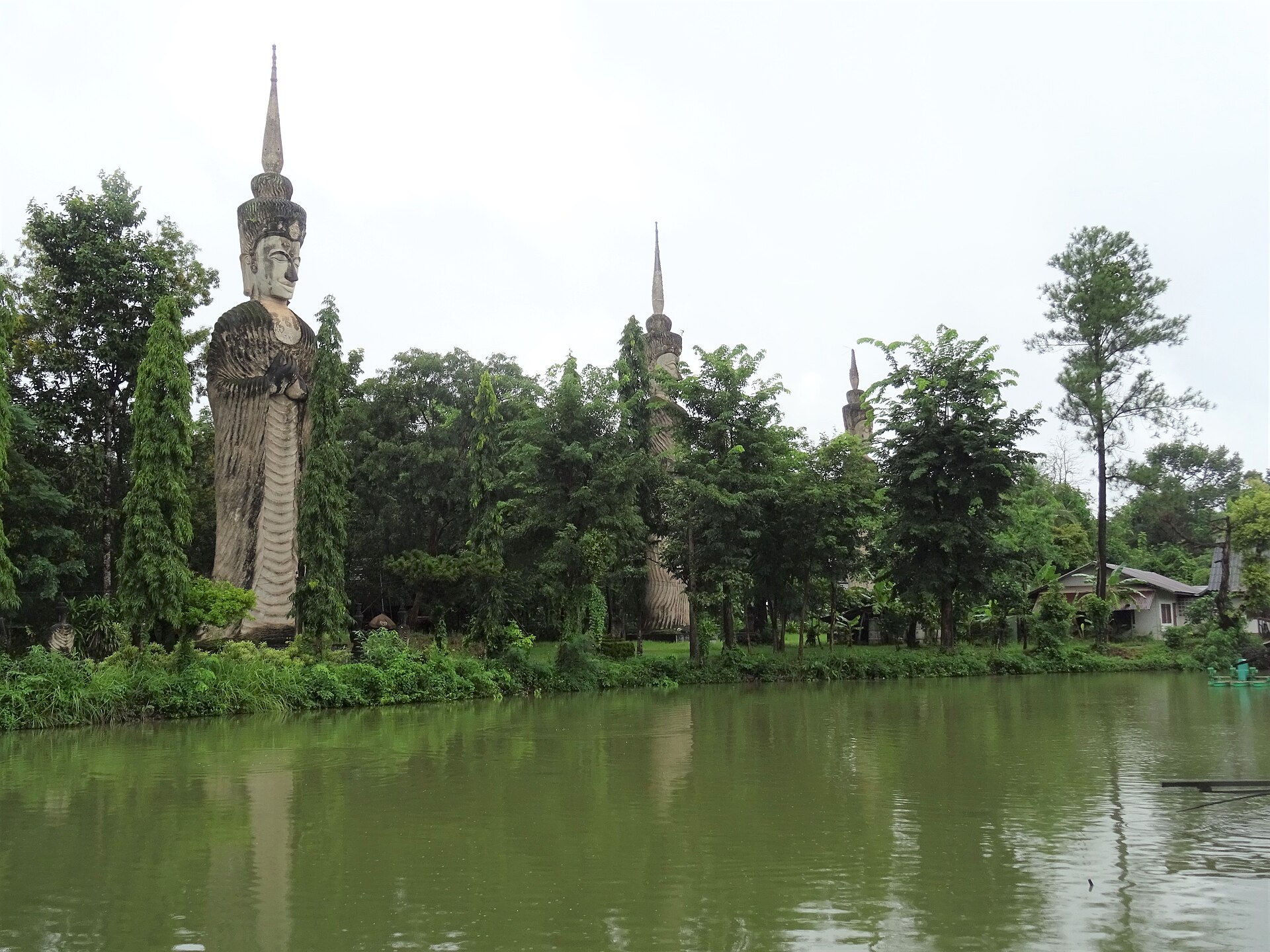 <span>Day 8</span> Nong Khai, Sala Kaew Ku and fly to Bangkok