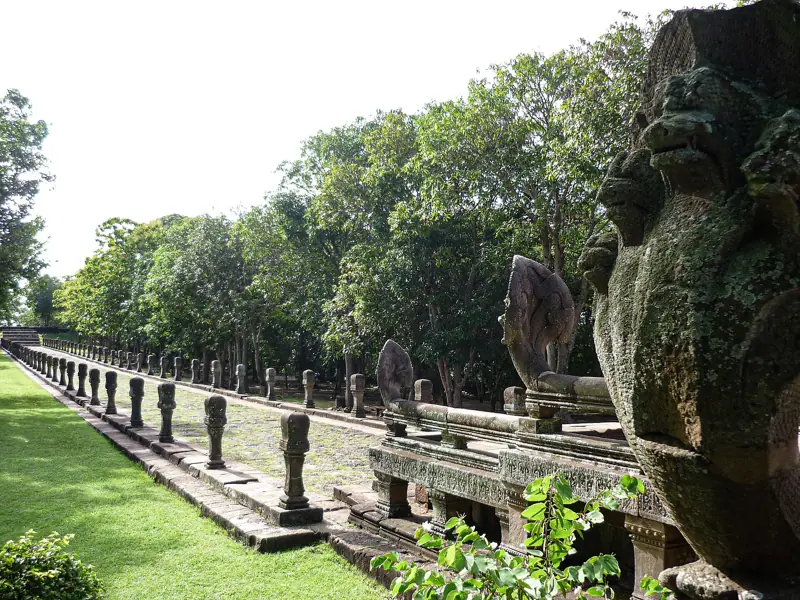 Phanom Rung, Muang Tam e Surin