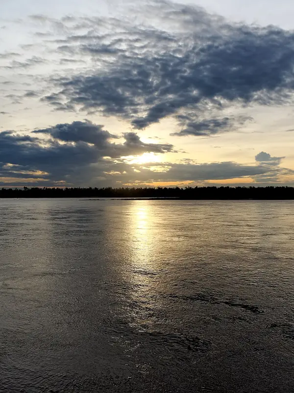 Cambodia in Depth: Phnom Penh, the Mekong, Kratie and Angkor in 10 Days