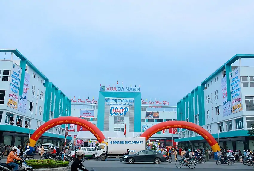 shopping mall danang