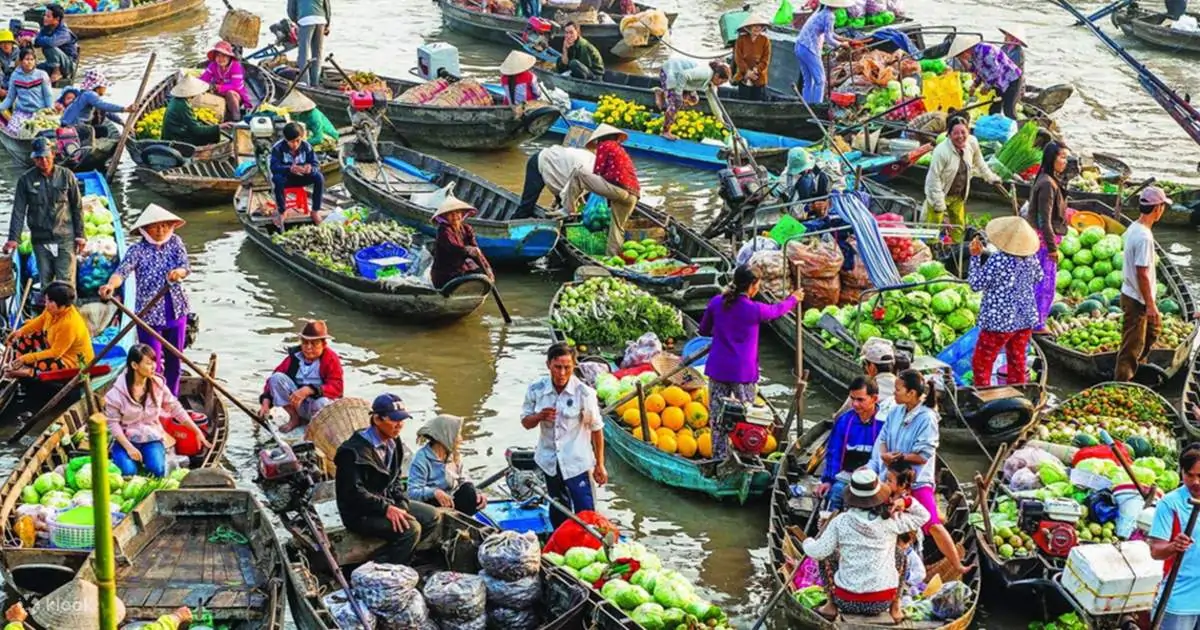 Day 2 : Mekong Delta Excursion (B/L)