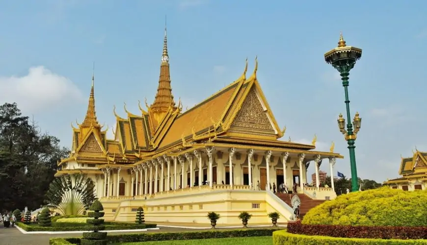 Explore The Beautiful Royal Palace Phnom Penh 2023