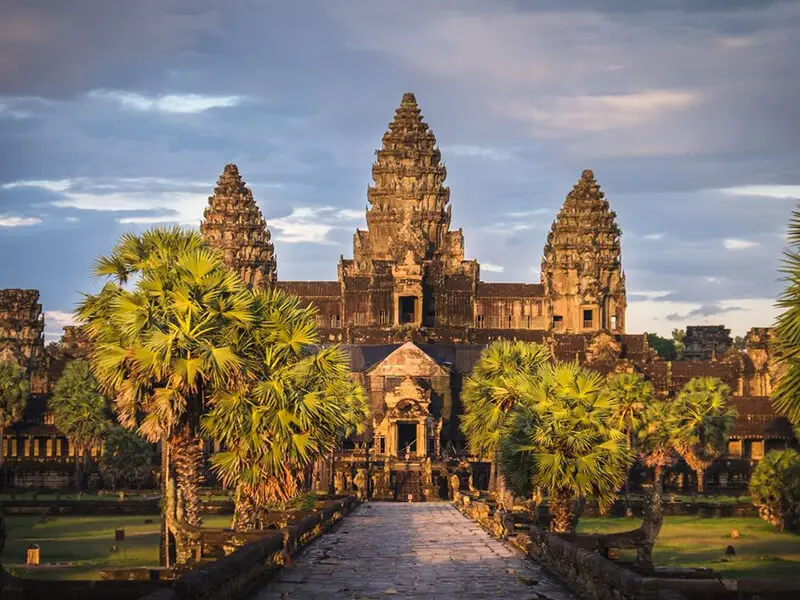 8-Day Vietnam Cambodia Tour with Historical & Cultural Discovery