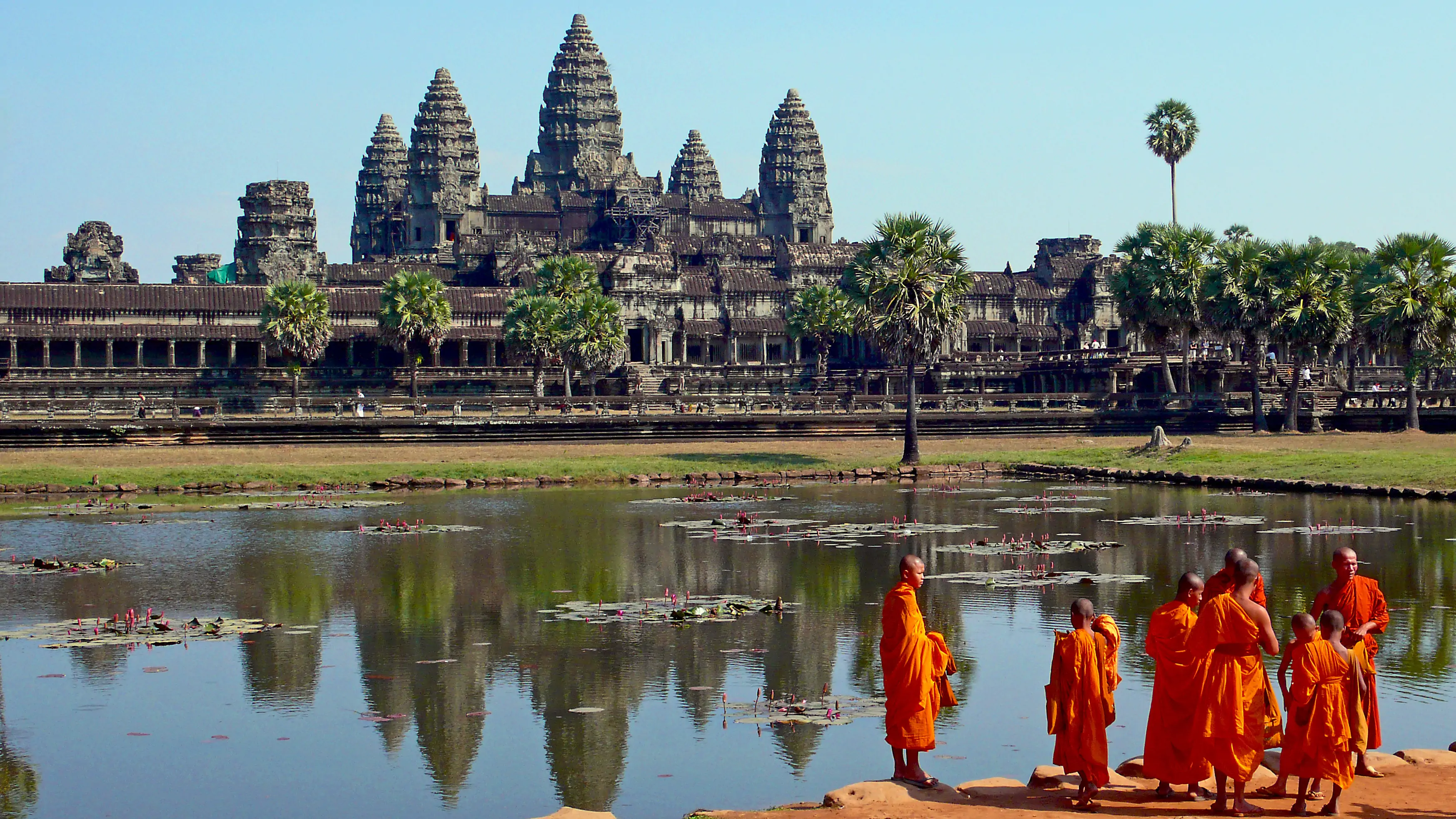 Day 12: Siem Reap - Angkor Wat – Angkor Thom – Ta Prohm (B)