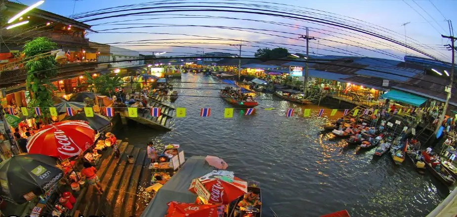 Amphawa-Bangkok-Floating-Market