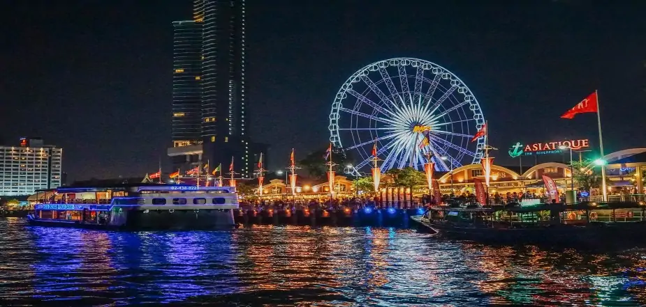 Bangkok-Asiatique-The-Riverfront-Night-Market