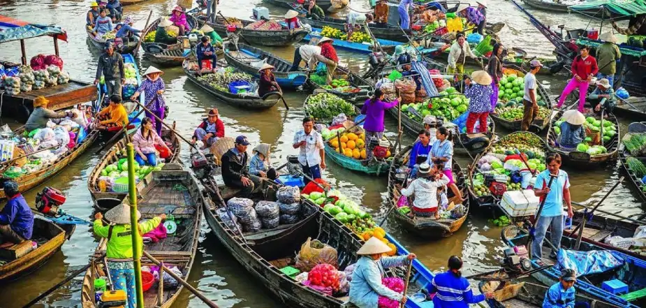 Cai-Be-Floating-Market