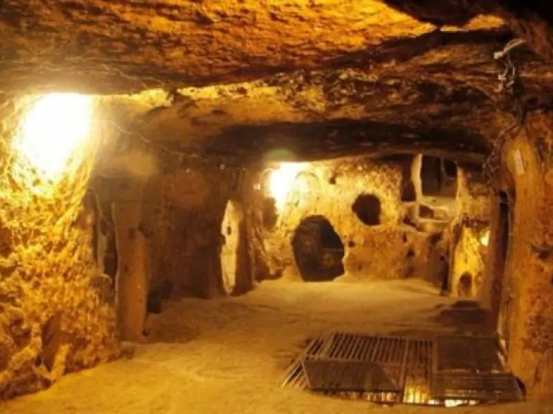 Cu Chi Tunnels