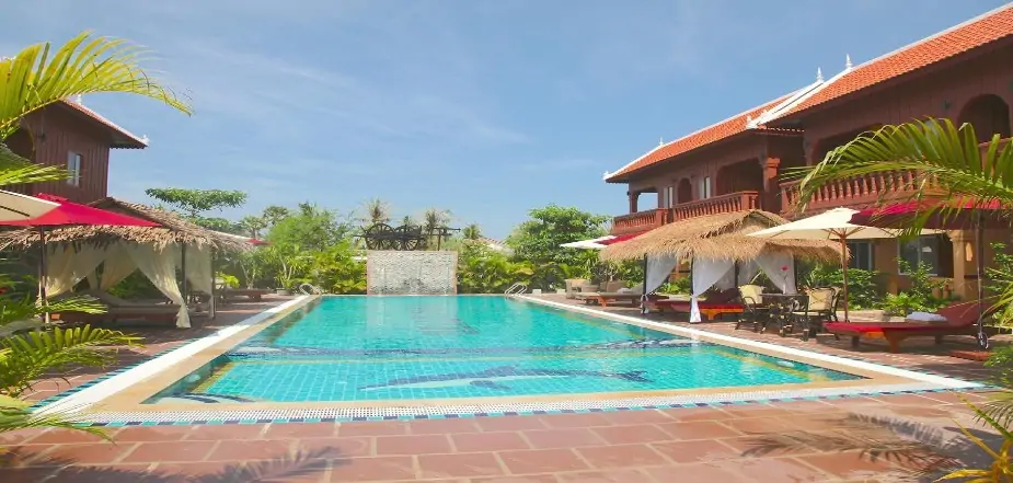 Delux-Villa-Hotel-Battambang-Cambodia