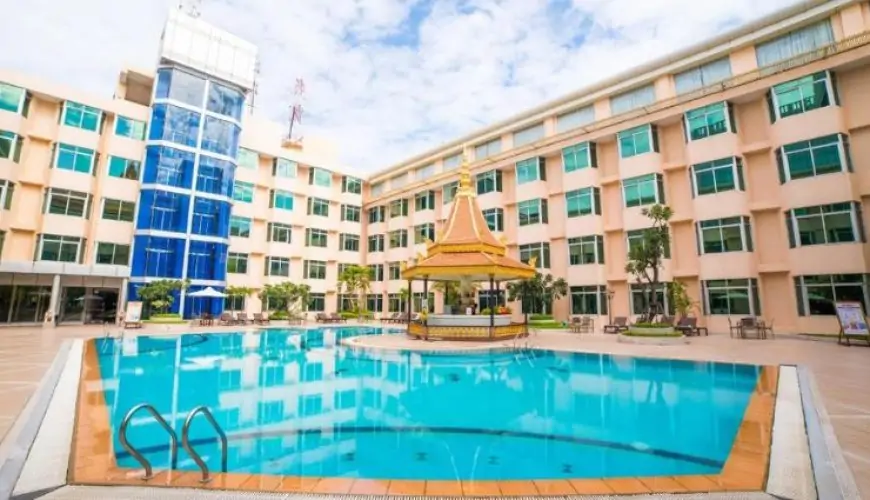 Hotel-Visit-Phnom-Penh-Cambodia