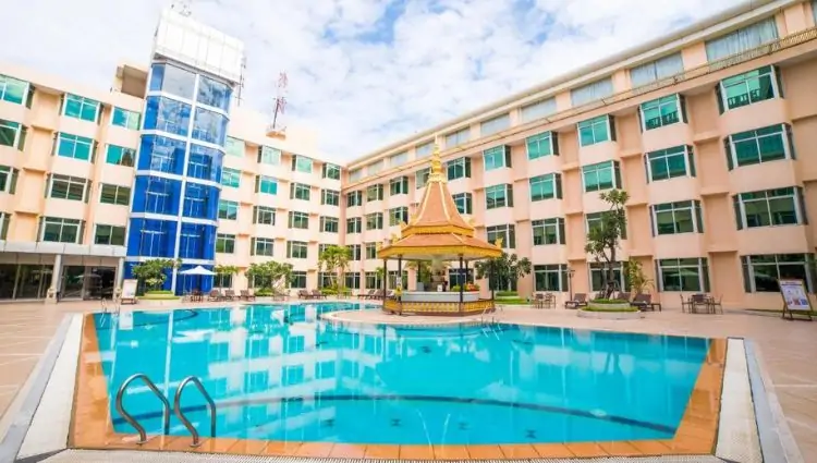 Hotel-Visit-Phnom-Penh-Cambodia