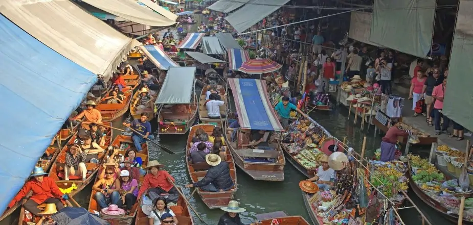 Khlong-Lat-Mayom-Floating-Market