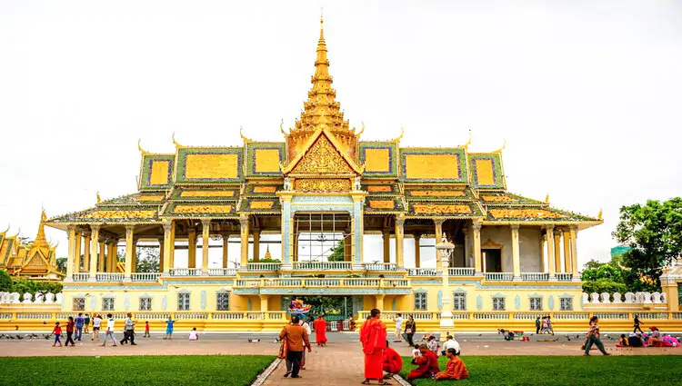 Cultural Gems of Phnom Penh and Siem Reap