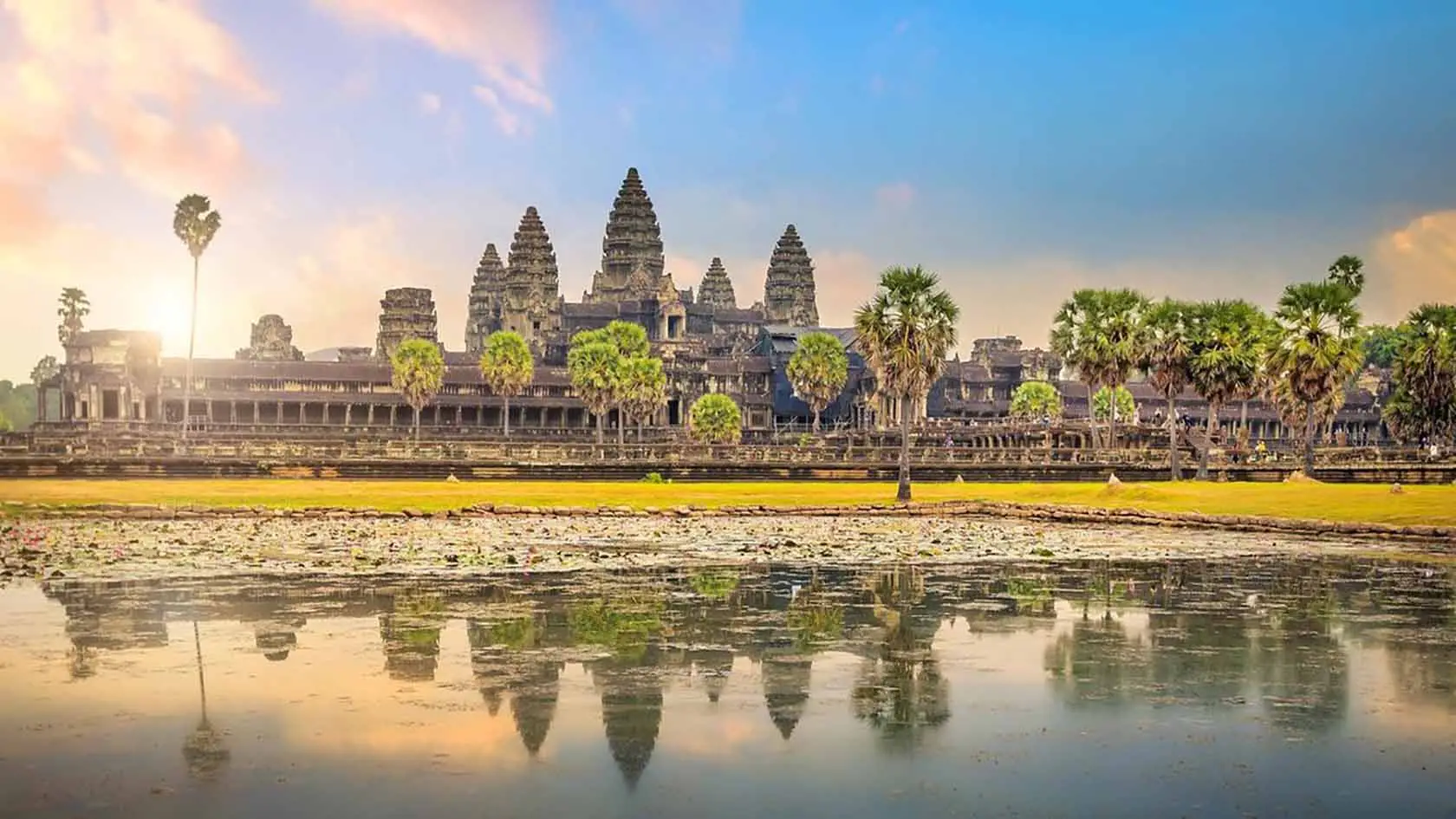 Top 10 Best Angkor Wat Tours –  Guide for Travelers Updated 2023