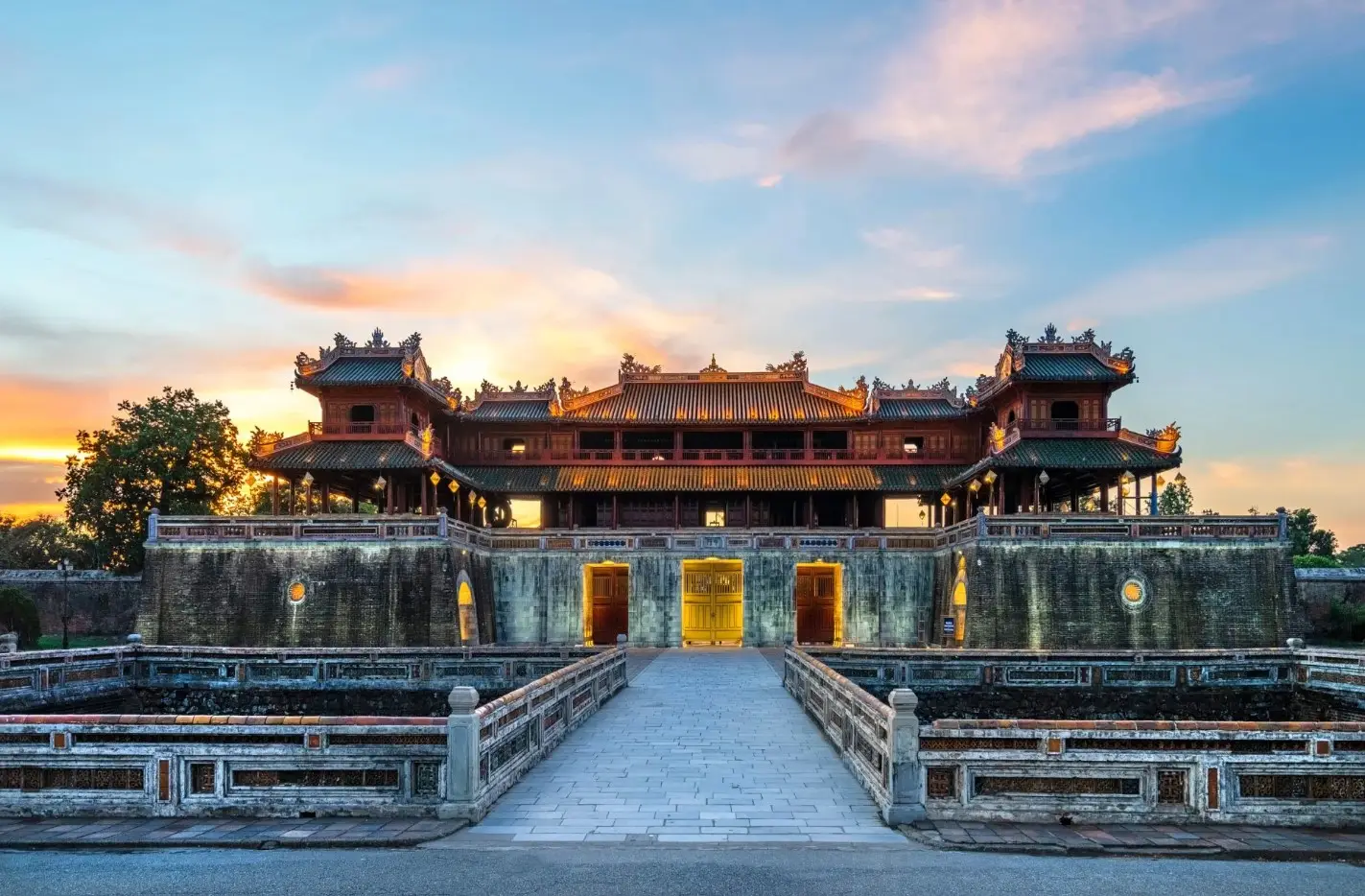 Discover The Top 5 Most Attractive Hue Imperial City Tour