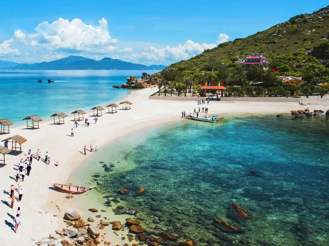<span>Day 3,4,5</span> HCMC - Nha Trang Beach Holidays (B) 