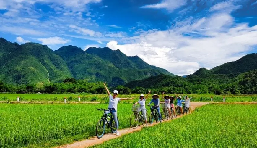 Mai Chau Ninh Binh Tour: The Most Detailed Travel Guide