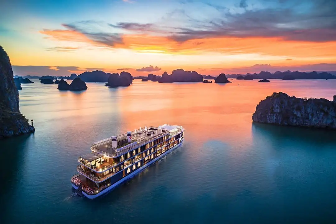 Discover The Top 8 Most Interesting Vietnam Boat Tours