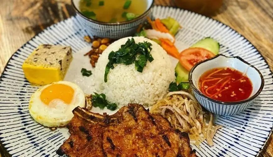 A Culinary Delight: Exploring the Authentic Flavors of Com Tam Saigon